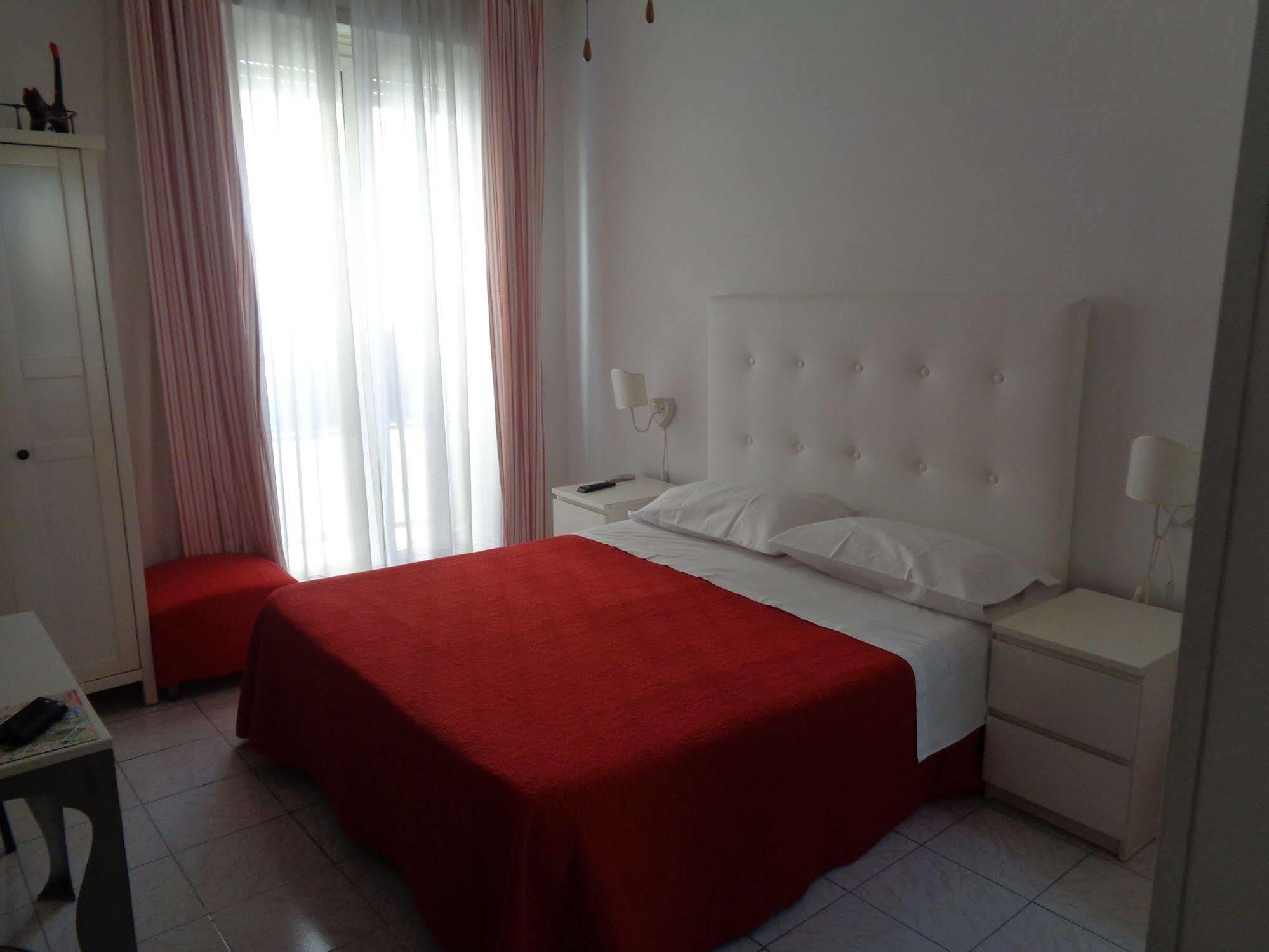Interno 9 Roma Exterior foto