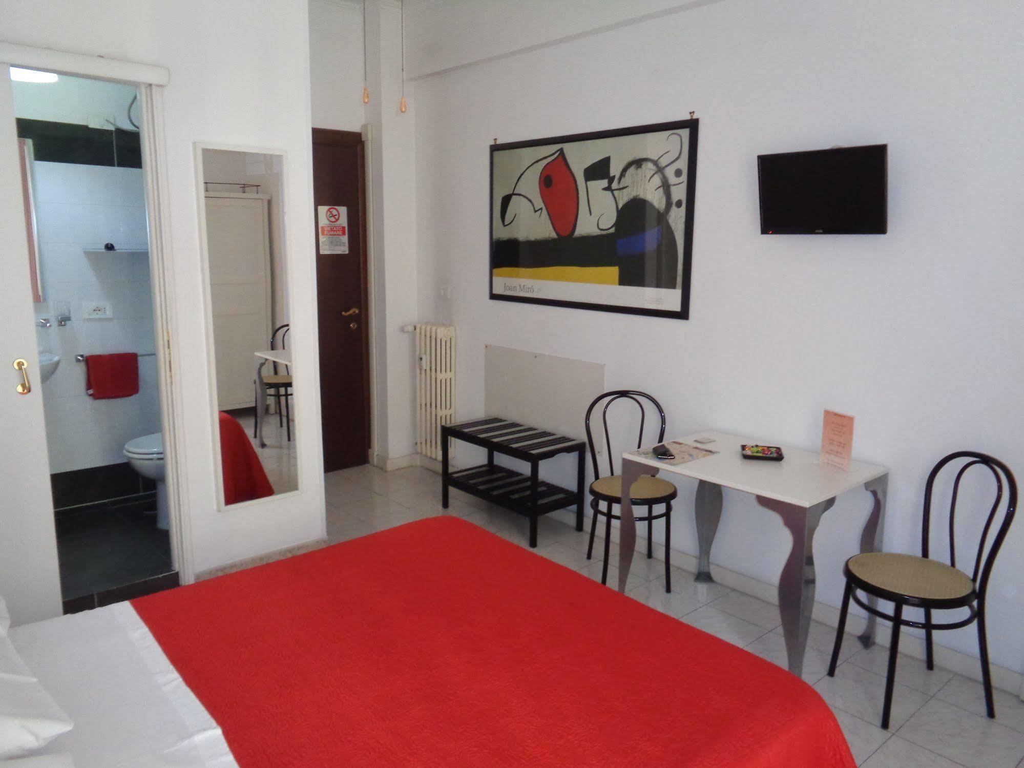 Interno 9 Roma Exterior foto
