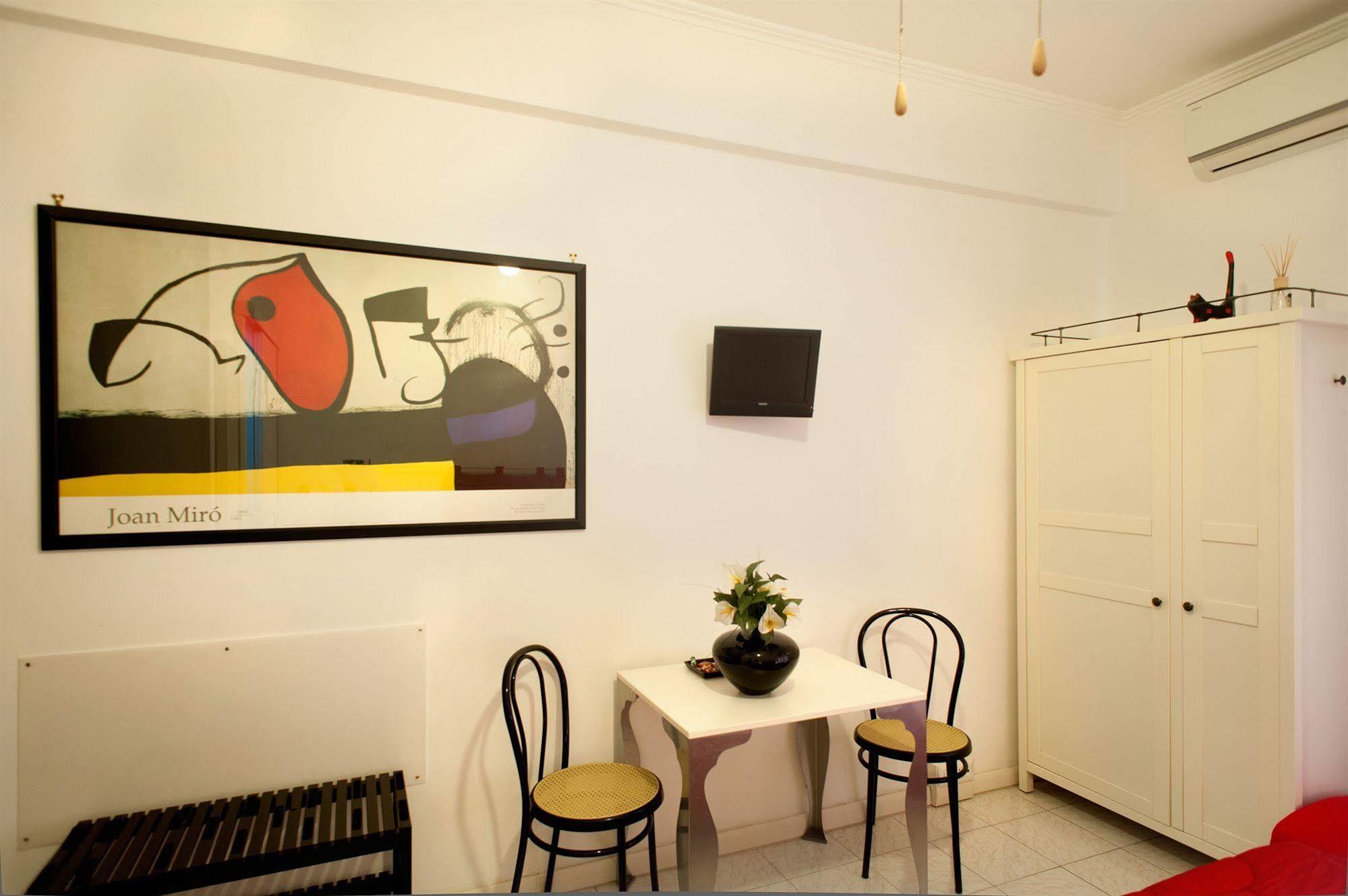 Interno 9 Roma Exterior foto